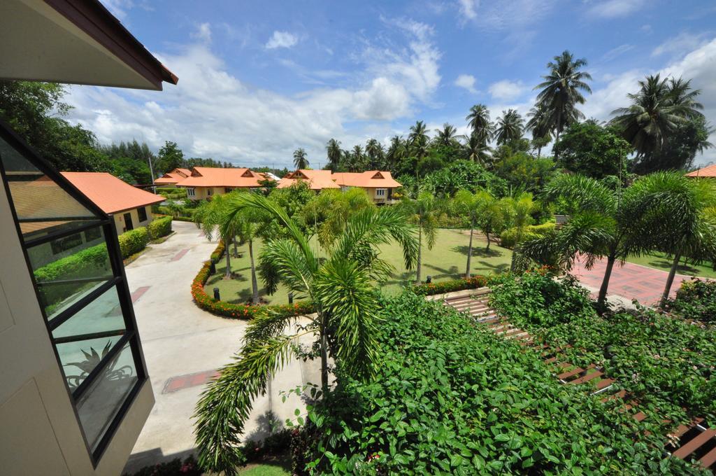 Maeklong Marina Resort Ratchaburi Exterior photo